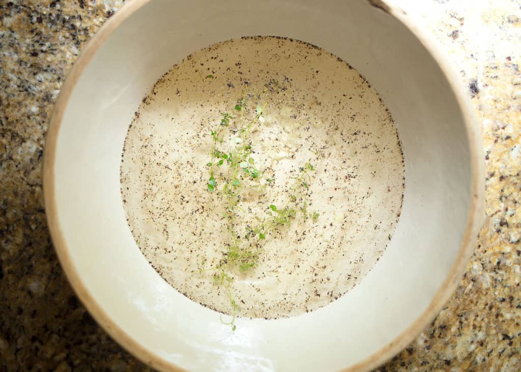 Brine in a large bowl