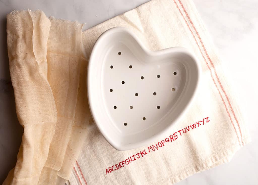 Coeur a la creme mold - heart-shaped with holes