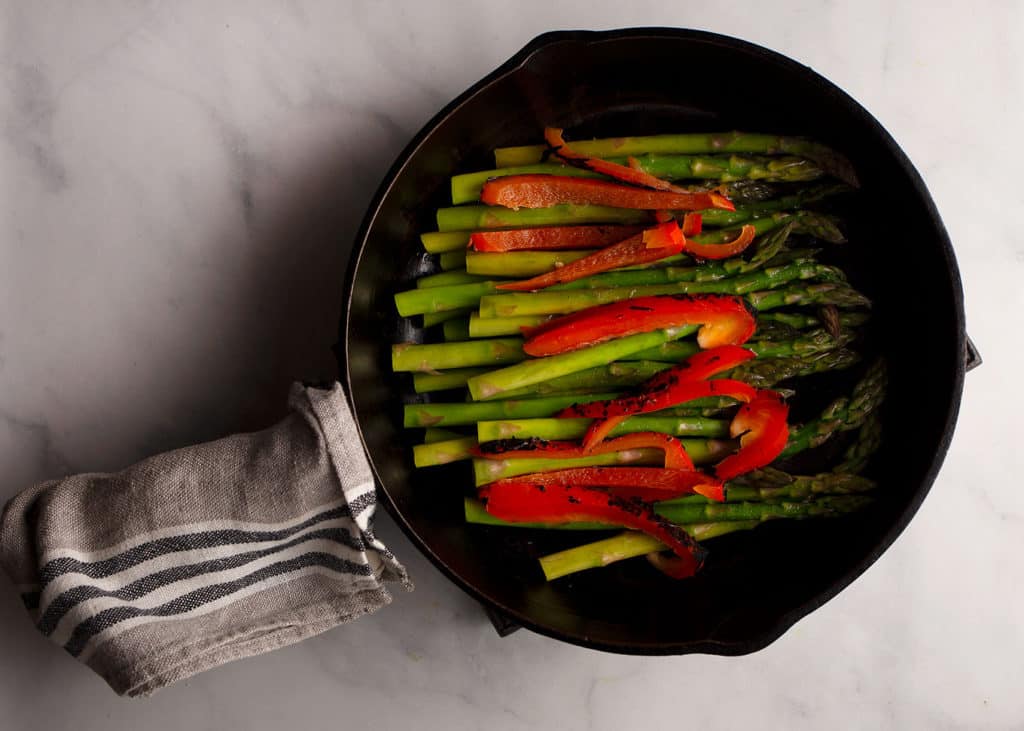 Green beans with red peppers